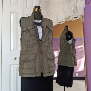 Abercrombie and Fitch Utility Outerwear Twill military vest